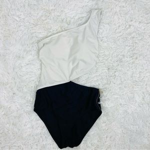 MICHAEL KORS black & white one shoulder cut out side one piece swimsuit size 10